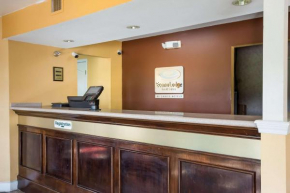 Отель Econo Lodge Inn & Suites I-65  Шепердсвилл
